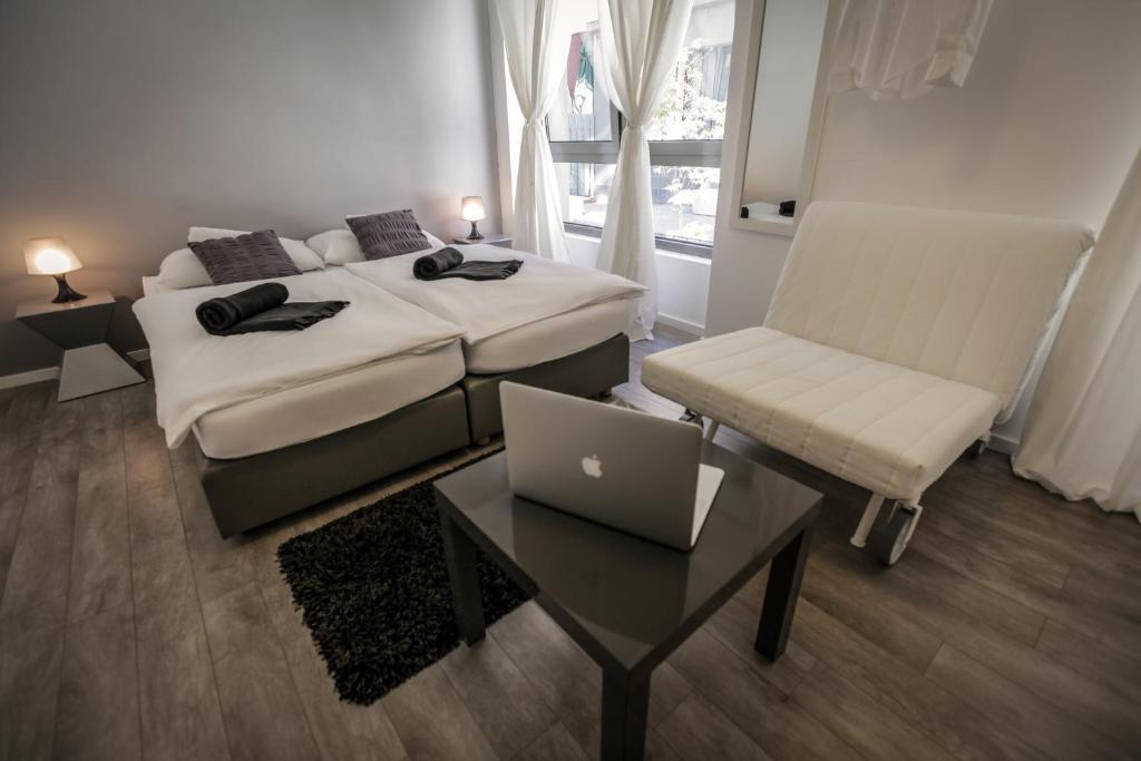 Boutique Hostel Shappy Zagreb Room photo